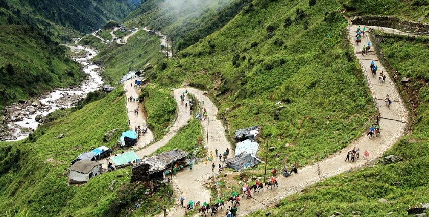 Seasonal views of Kedarnath
